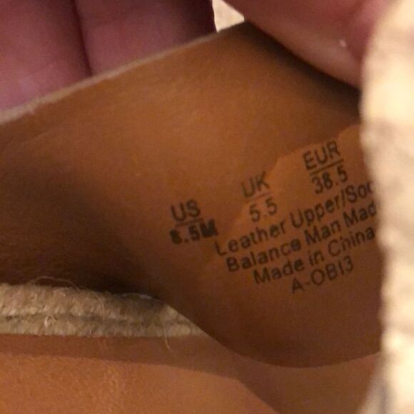 Franco Sarto Leather, chunky Barrel heel lace up sandal, size 8.5.  - Picture 9 of 10